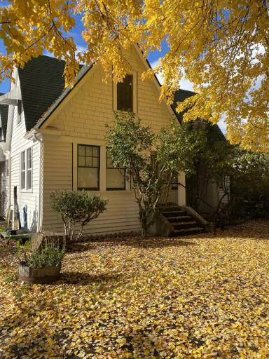 Main picture of 2240 Kincaid St
