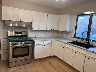 Main picture of 301 Viking Pl