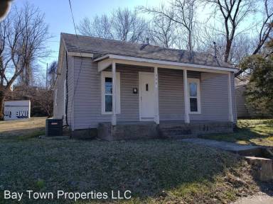 Main picture of 902 E Garfield St