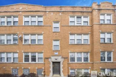 Main picture of 4748 W Roscoe St