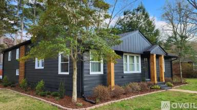 Main picture of 720 Giles Dr NE
