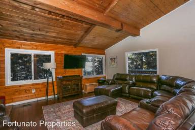 Main picture of 551 High Point Dr