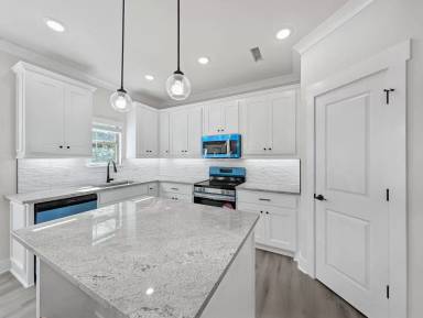 Main picture of 288 Stoneykirk Dr