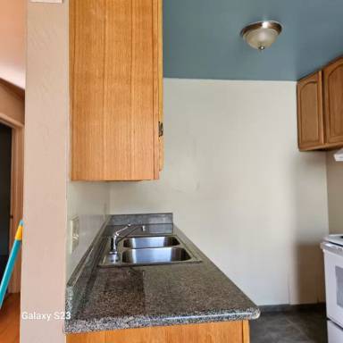 Main picture of 321 Athol Ave