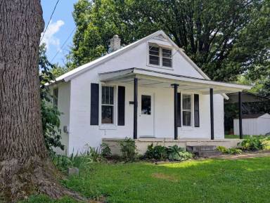 Main picture of 621 Main St