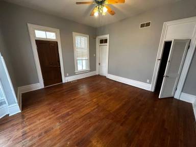 Main picture of 1722 S 10th St