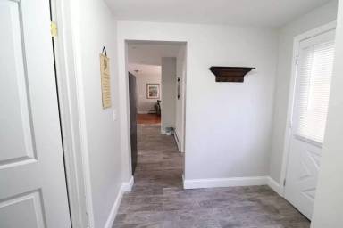 Main picture of 41 Adams St