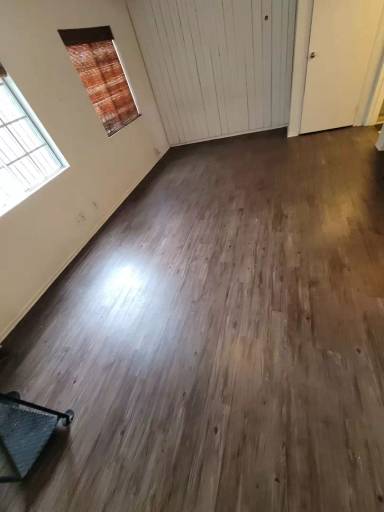 Main picture of 1134 W 30th St