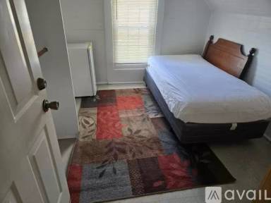 Main picture of 904 Merritt Dr