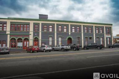 Main picture of 580 E Broad St