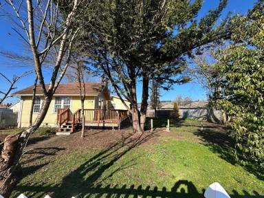 Main picture of 109 SW Jefferson St