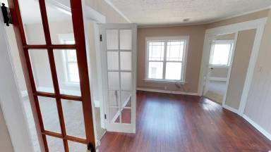 Main picture of 702 Emmet St