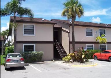 Main picture of 1064 Ellen Ct