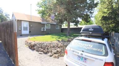 Main picture of 524 NE Olney Ave