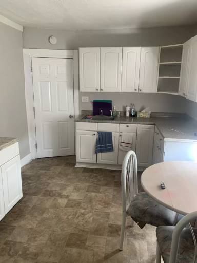 Main picture of 8 Warren St