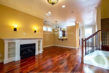 Main picture of 5135 N Williams Ave