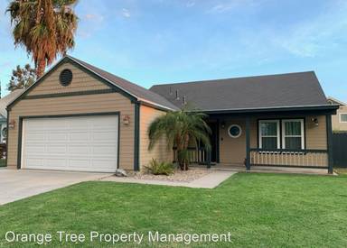 Main picture of 1824 Pepper Tree Dr