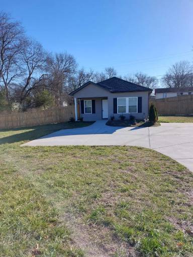 Main picture of 215 N James M Campbell Blvd