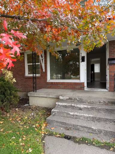 Main picture of 5724 N Assembly St