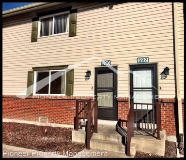Main picture of 590 S Eaton St