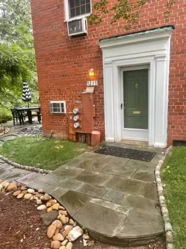 Main picture of 3235 Ravensworth Pl