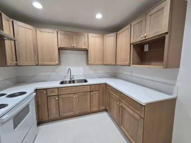 Main picture of 10912 Newville Ave