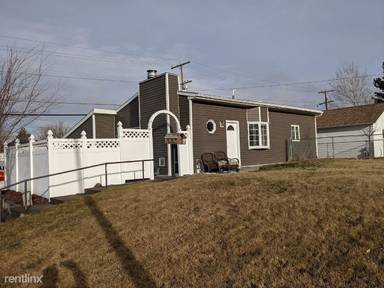 Main picture of 1601 13th Ave S