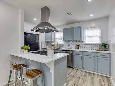 Main picture of 1208 Jet Dr