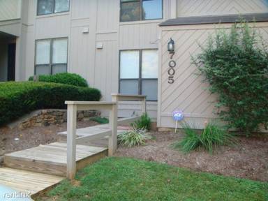 Main picture of 7005 Pine Ct