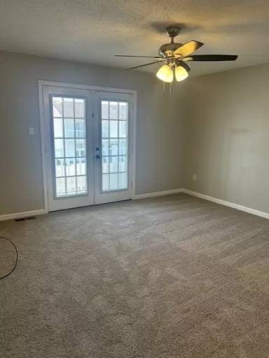 Main picture of 21 Villa Ln