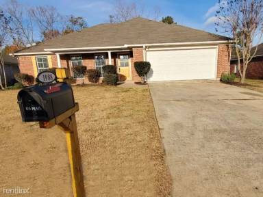 Main picture of 1988 Lincolnshire Blvd