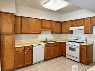 Main picture of 6463 N Northwest Hwy