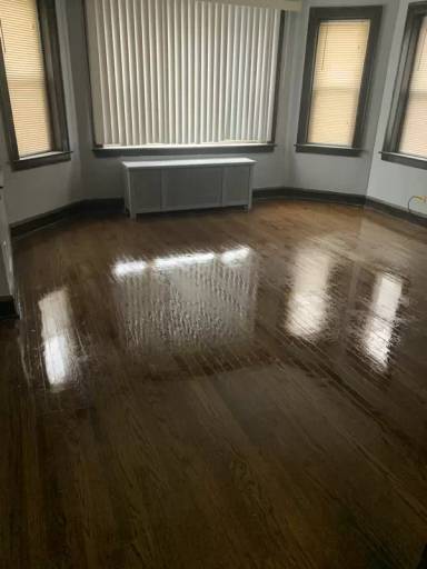 Main picture of 8433 S Green St