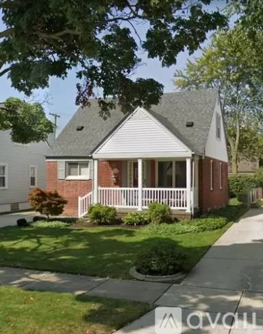 Main picture of 3158 Raymond Ave