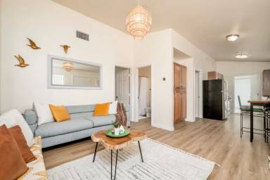 Main picture of 61809 Valley View Cir