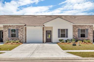 Main picture of 17433 Berkshire Dr