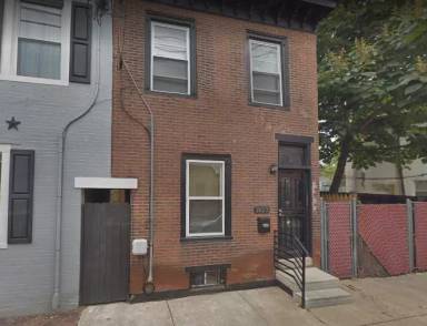 Main picture of 1823 Olive St
