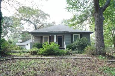 Main picture of 6419 Highland Ave