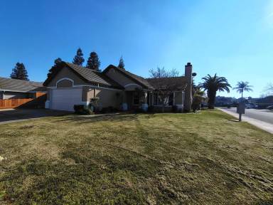 Main picture of 2218 Heritage Manor Dr