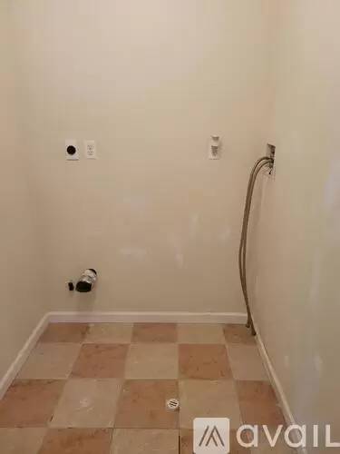 Main picture of 559 Livingston St
