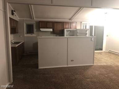 Main picture of 245 Country Club Dr