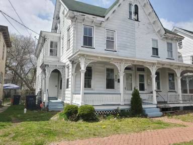 Main picture of 144 East Ave