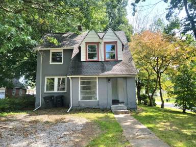 Main picture of 389 Sumatra Ave