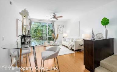 Main picture of 200 2nd St