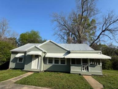 Main picture of 505 E 5th St