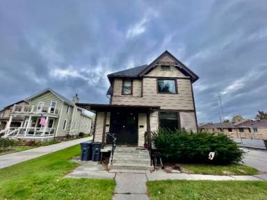 Main picture of 617 N Franklin St