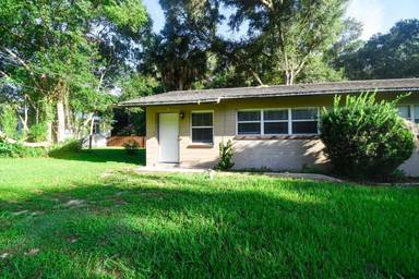 Main picture of 1825 Carr St