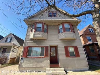 Main picture of 2040 Halstead Ave