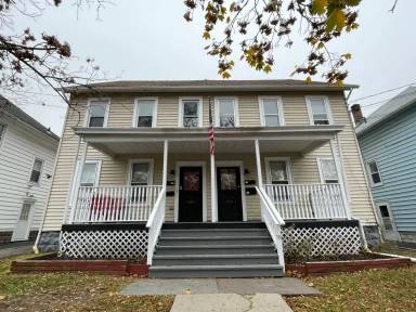 Main picture of 244 Elmendorf St