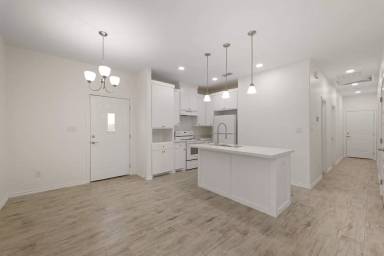 Main picture of 2326 Summit Rd